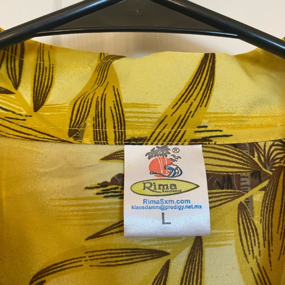 Men’s Large - Yellow Hawaiian shirt from Mexico! - Picture 2 of 2